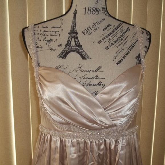 JORDAN FASHION CHAMPAGNE PROM/FORMAL DRESS SIZE 6 - Picture 1 of 6